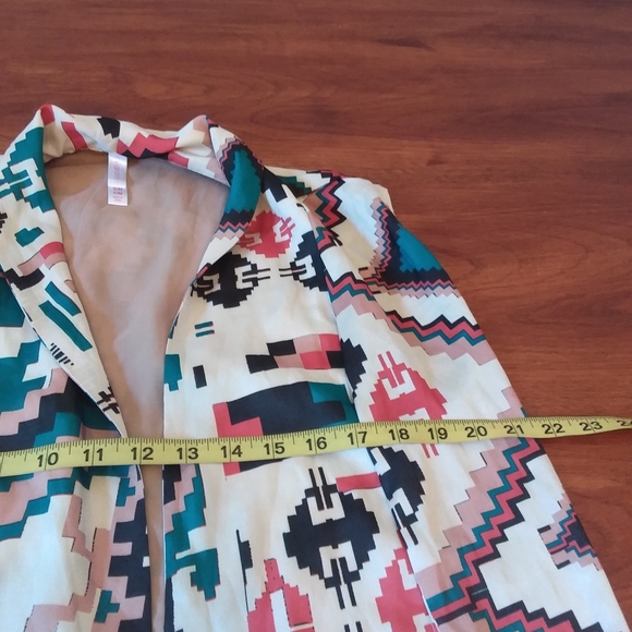 Xhilaration Vest - Picture 2 of 8